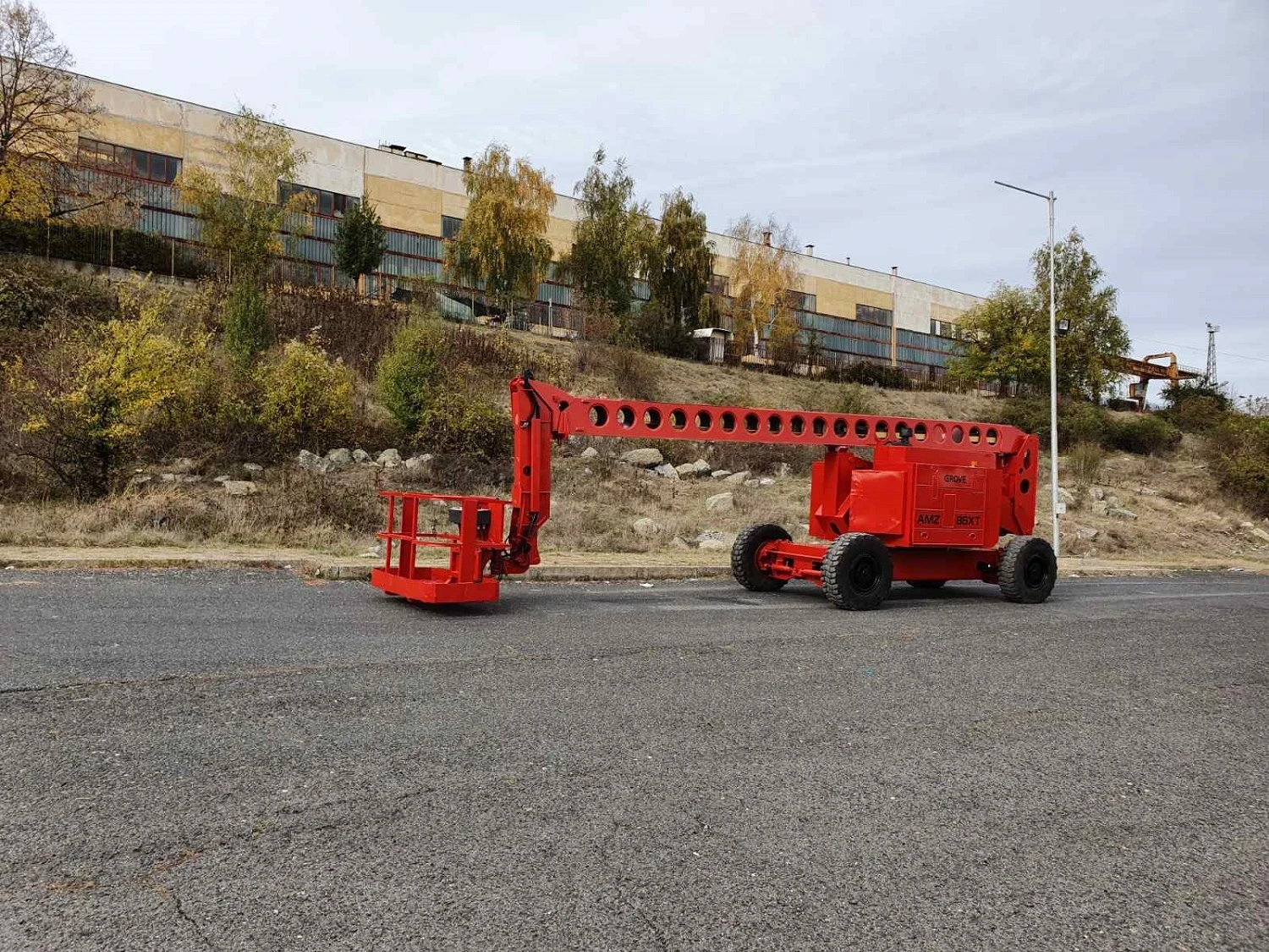 Автовишка Grove AMZ 86 XT  4x4x4, снимка 2 - Индустриална техника - 53936200