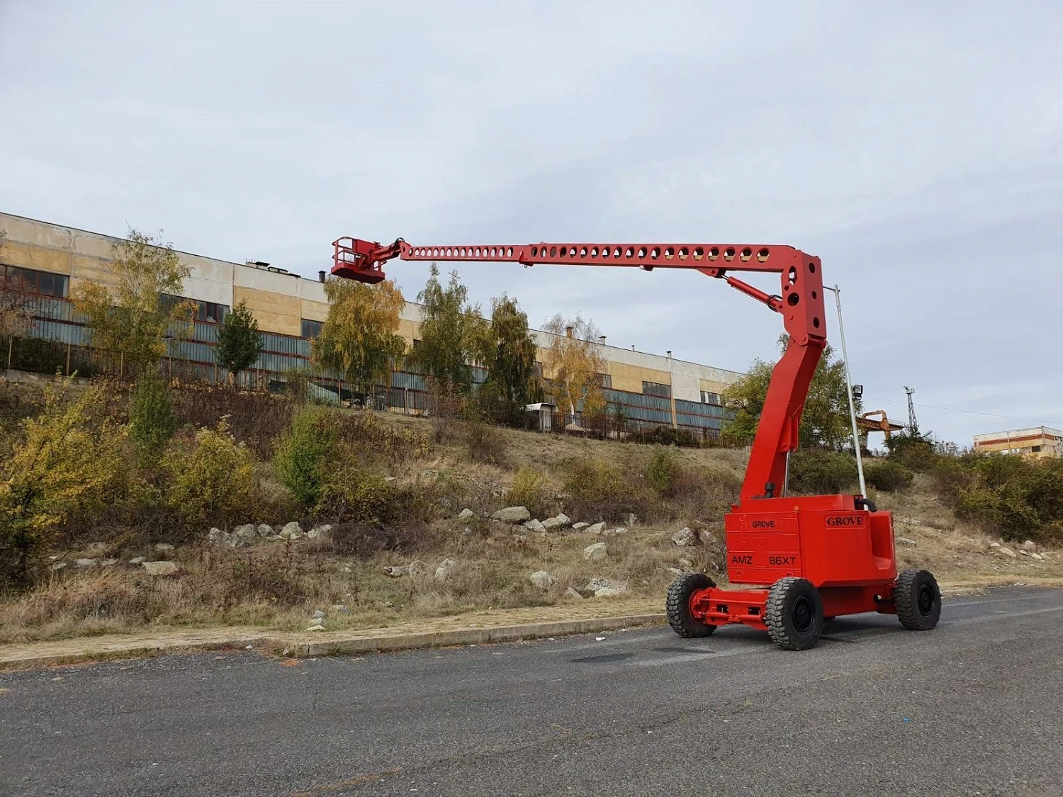 Автовишка Grove AMZ 86 XT  4x4x4, снимка 6 - Индустриална техника - 53936200