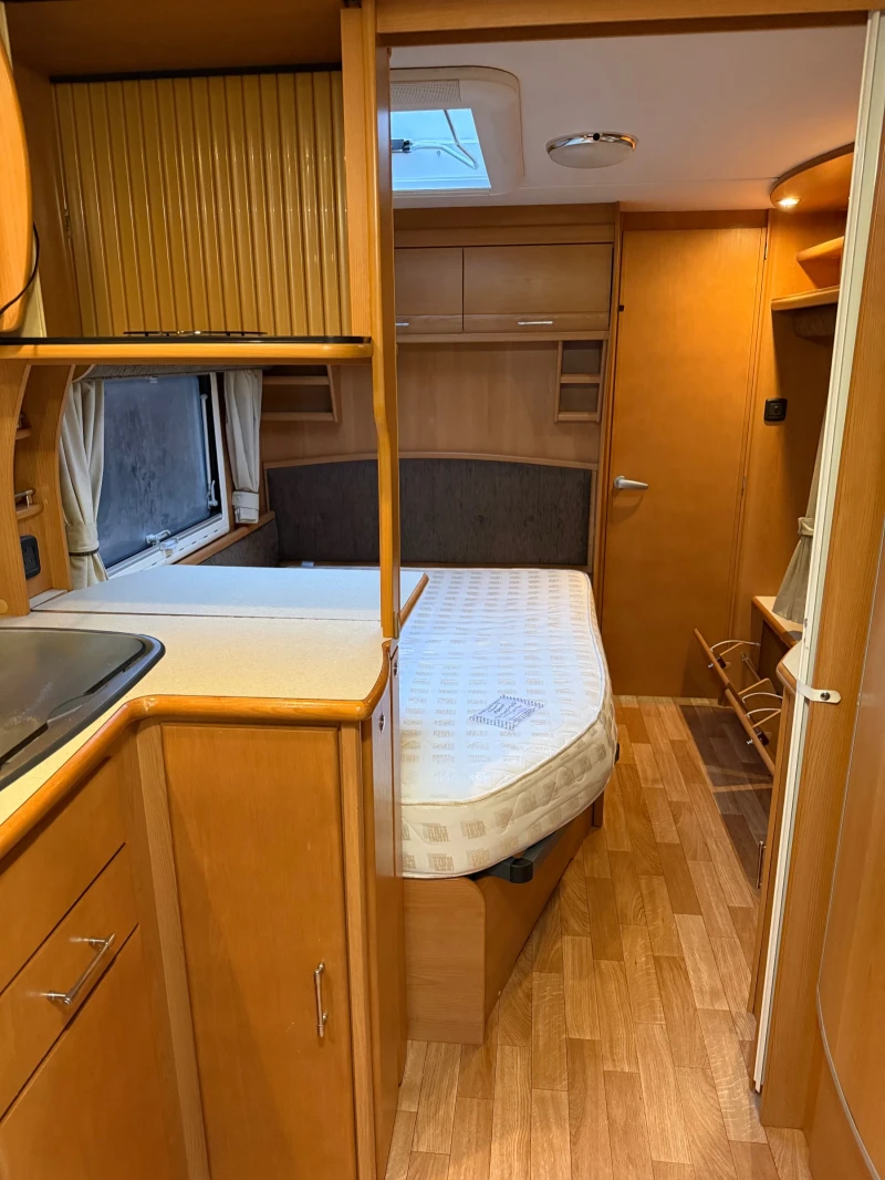 Каравана Compas Railly СПАЛНЯ, снимка 7 - Каравани и кемпери - 52964402