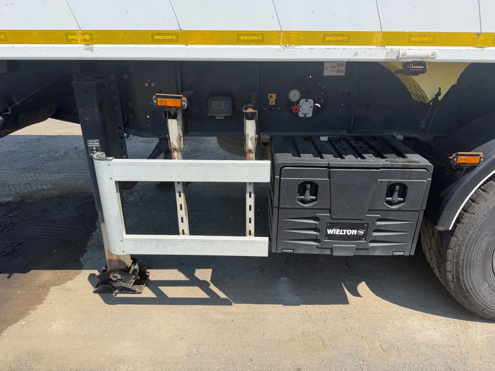 Полуремарке Wielton 42m3, снимка 5 - Ремаркета - 55141644