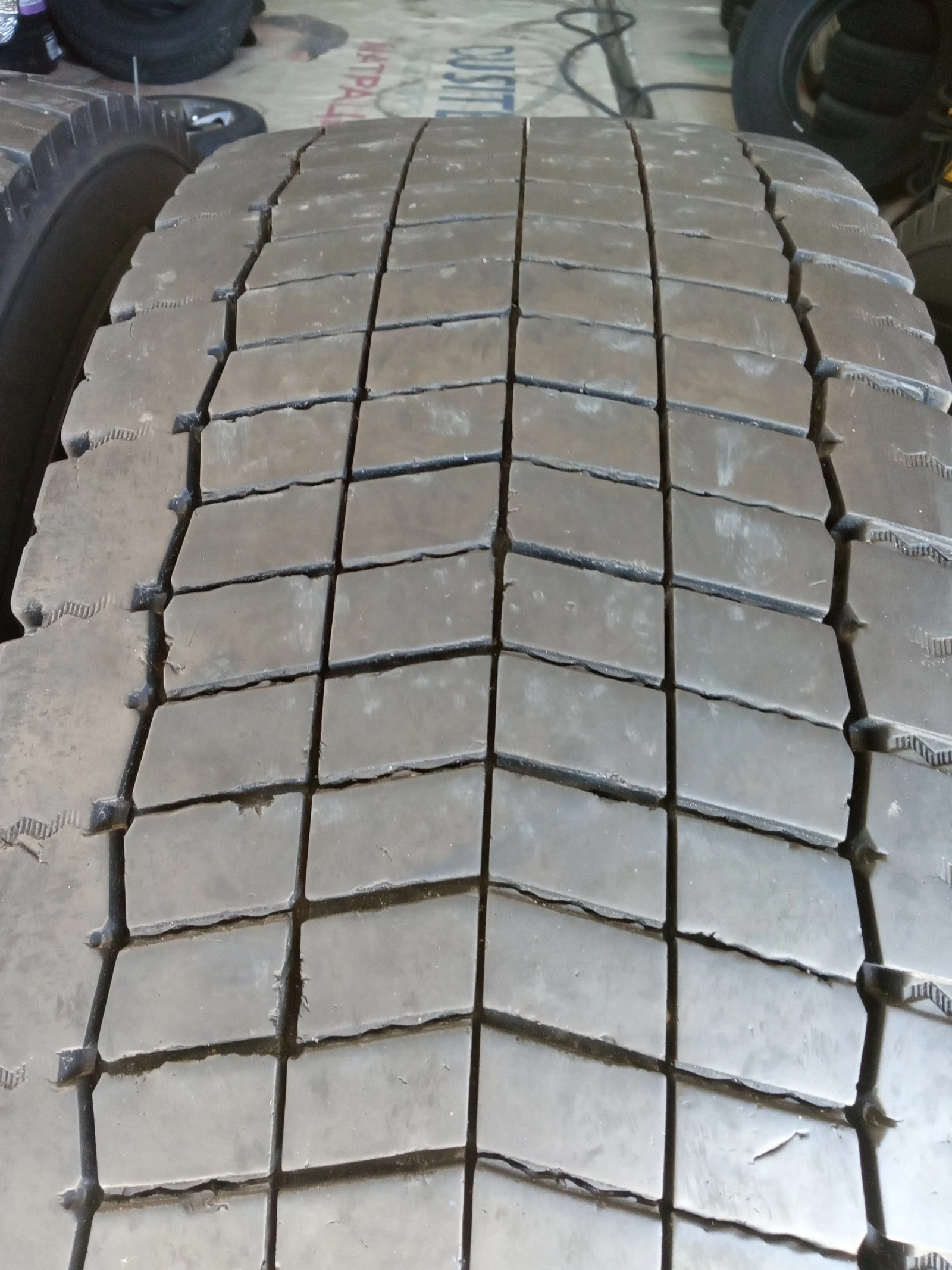  305/70R19.5 | Mobile.bg   4