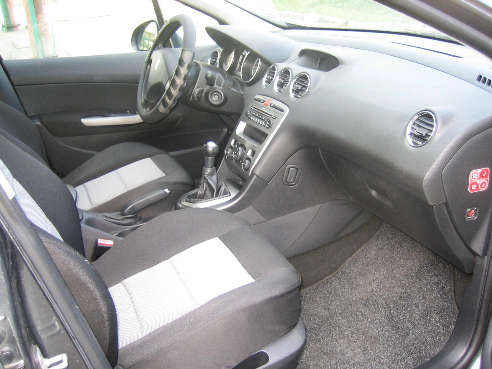 Rent a car /    - Peugeot 308 -  10 euro /  | Mobile.bg   15