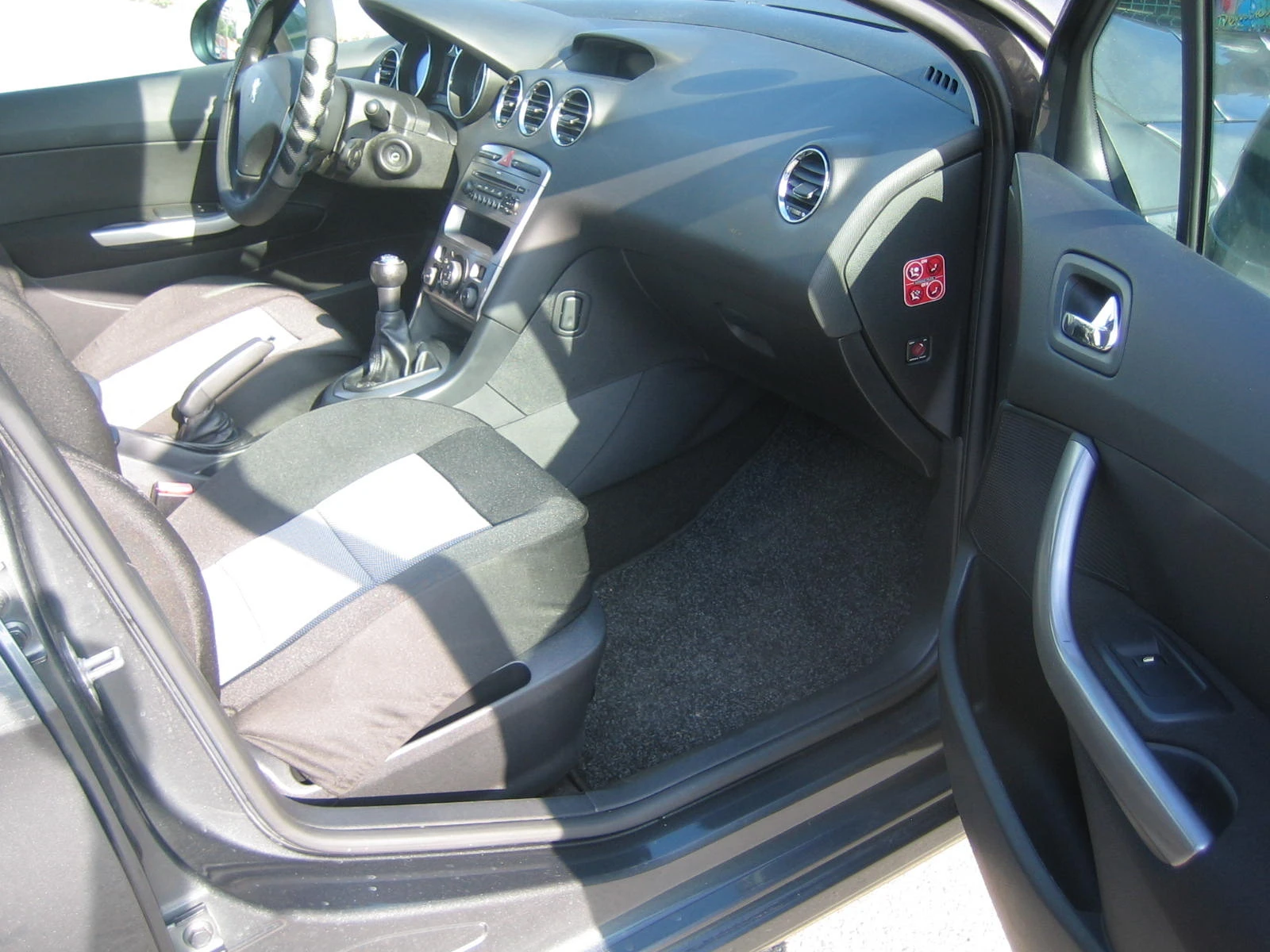 Rent a car /    - Peugeot 308 -  10 euro /  | Mobile.bg   13