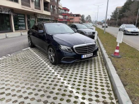 Mercedes-Benz E 220 W213 Самопаркиране, снимка 3