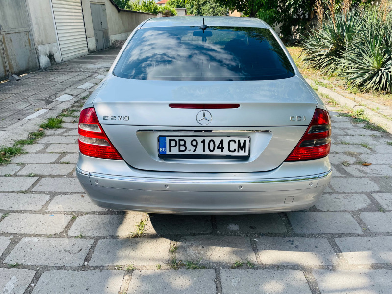Mercedes-Benz E 270, снимка 4 - Автомобили и джипове - 46246910