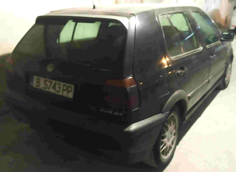 VW Golf, снимка 2 - Автомобили и джипове - 48082585