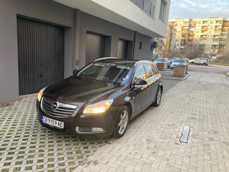 Opel Insignia, снимка 3 - Автомобили и джипове - 48287743