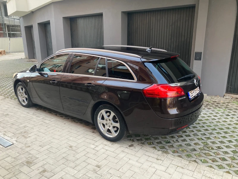 Opel Insignia, снимка 4 - Автомобили и джипове - 48287743