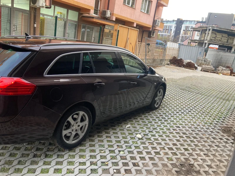 Opel Insignia, снимка 5 - Автомобили и джипове - 48287743