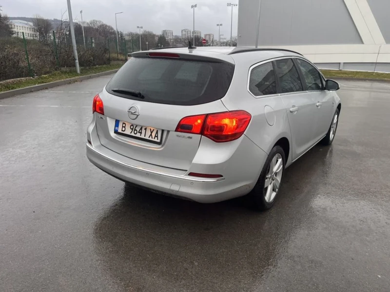 Opel Astra, снимка 4 - Автомобили и джипове - 49531345