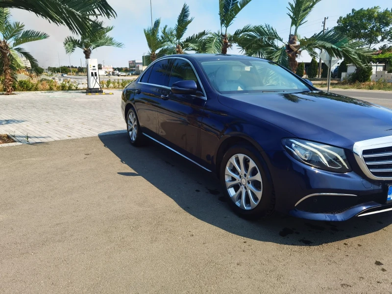 Mercedes-Benz E 220 W213 Самопаркиране