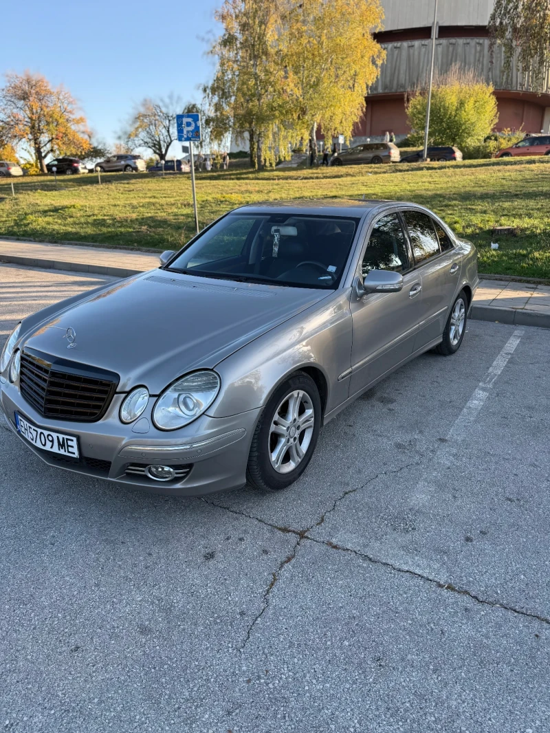 Mercedes-Benz E 220, снимка 2 - Автомобили и джипове - 52258426