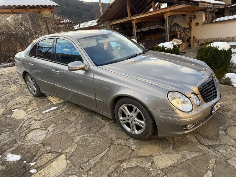 Mercedes-Benz E 220, снимка 4 - Автомобили и джипове - 52258426