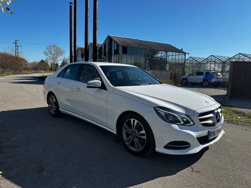 Mercedes-Benz E 220, снимка 3 - Автомобили и джипове - 52418197