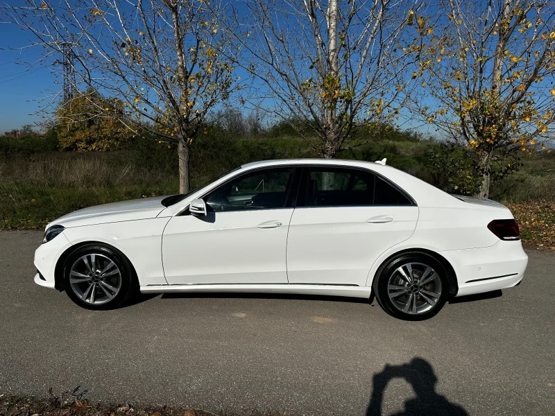 Mercedes-Benz E 220, снимка 7 - Автомобили и джипове - 52418197