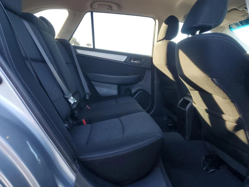 Subaru Outback PREMIUM / Bluetooth / Fog Lights / Подгрев /, снимка 11 - Автомобили и джипове - 52431051