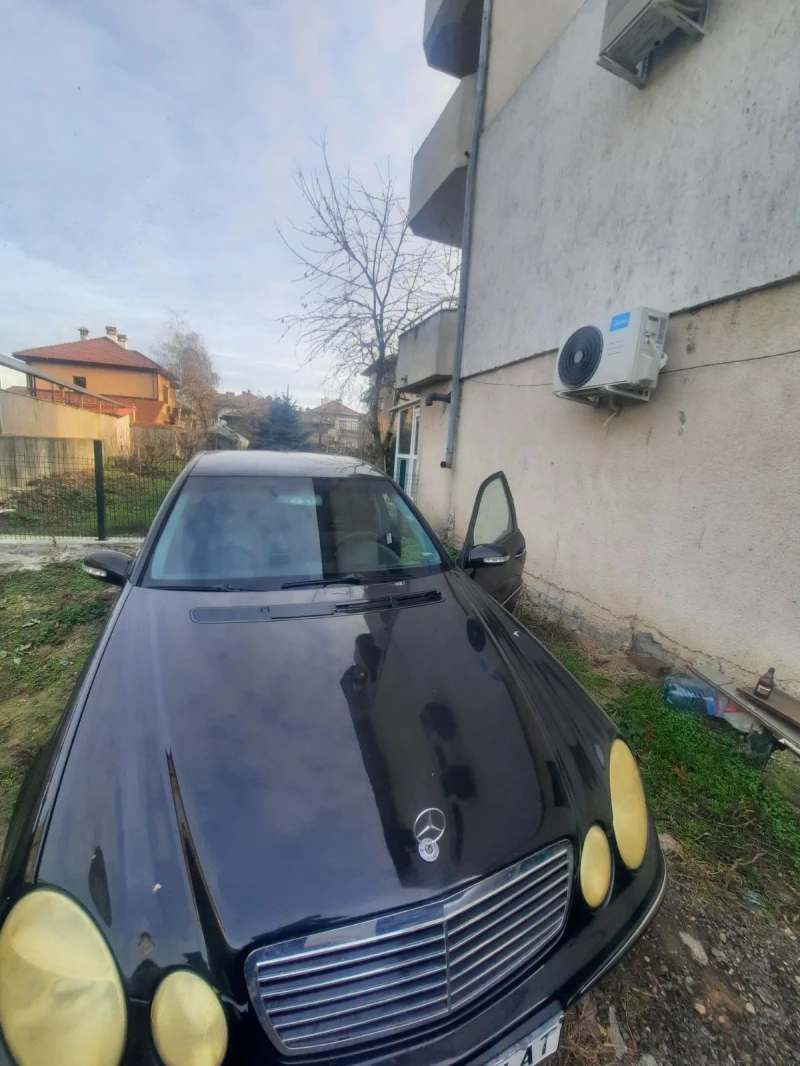 Mercedes-Benz E 220 E 220 CDI, снимка 11 - Автомобили и джипове - 52726674