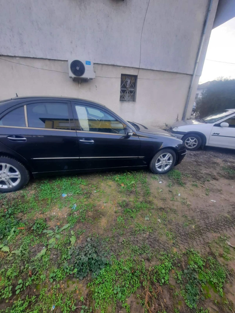 Mercedes-Benz E 220 E 220 CDI, снимка 5 - Автомобили и джипове - 52726674