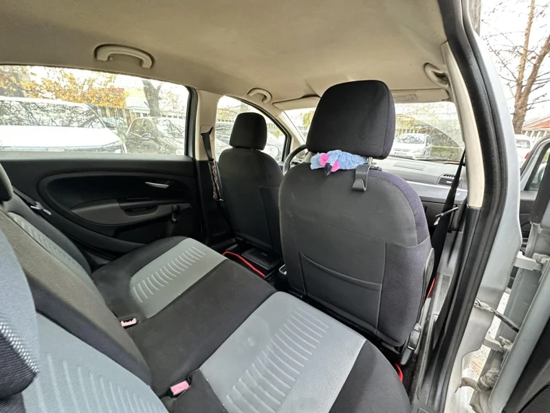 Fiat Punto 1.4 90кс, снимка 8 - Автомобили и джипове - 52890849