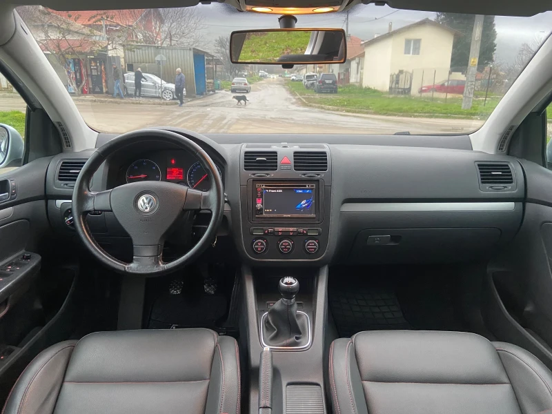 VW Golf 1.9 TDi 105 кс, снимка 9 - Автомобили и джипове - 53048737