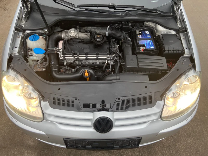 VW Golf 1.9 TDi 105 кс, снимка 15 - Автомобили и джипове - 53048737