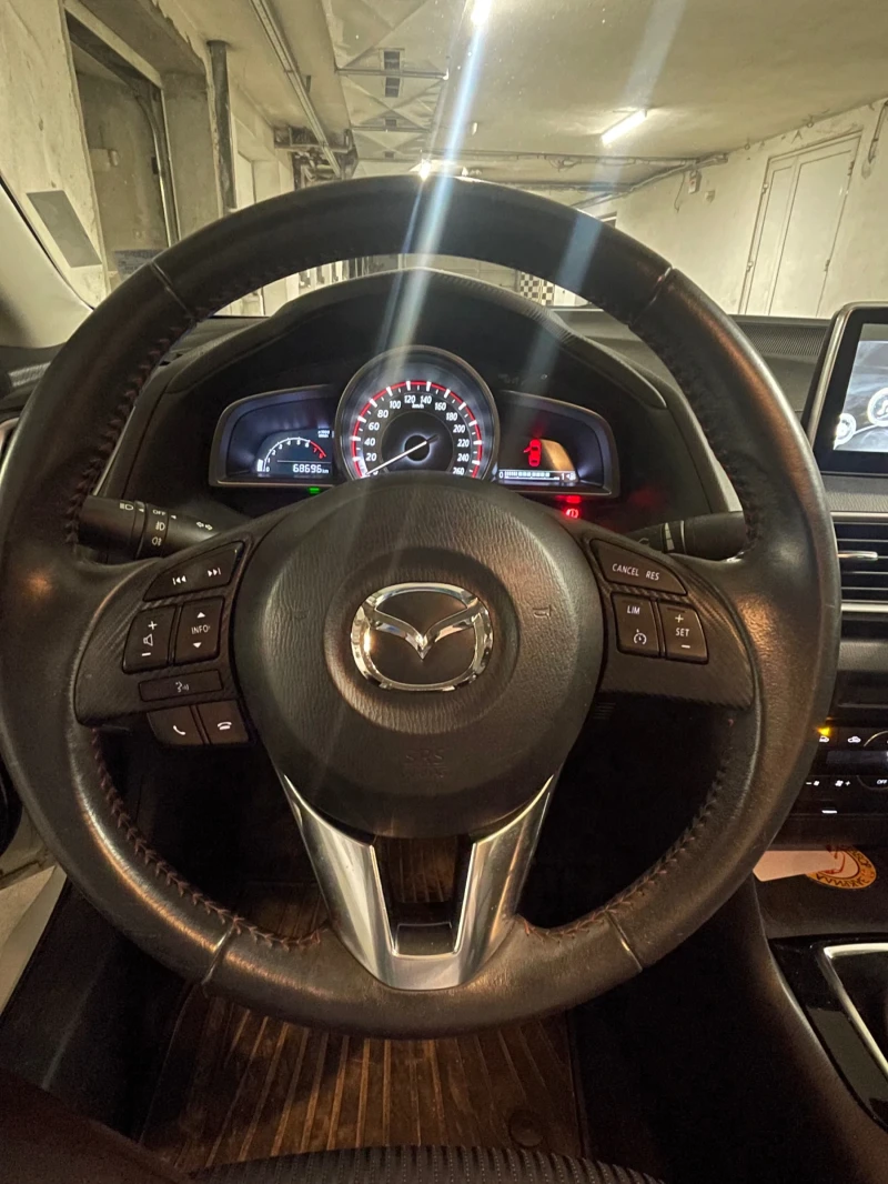 Mazda 3 Skyactive , снимка 5 - Автомобили и джипове - 53144389