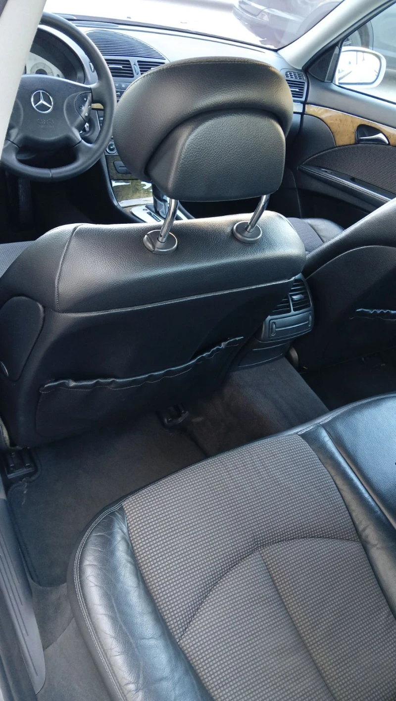 Mercedes-Benz E 220, снимка 14 - Автомобили и джипове - 53153921