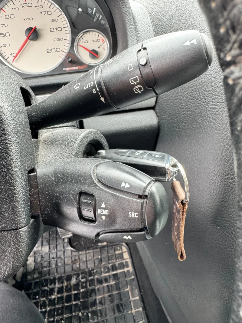 Peugeot 407 2.0HDI, снимка 14 - Автомобили и джипове - 53189411