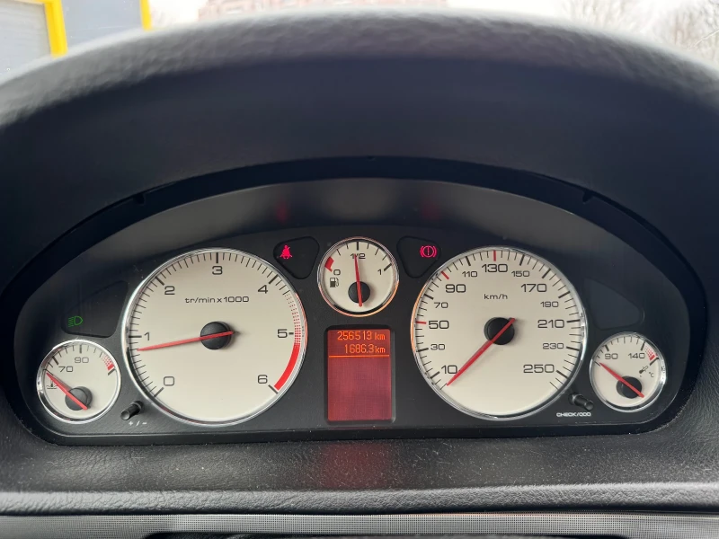 Peugeot 407 2.0HDI, снимка 11 - Автомобили и джипове - 53189411