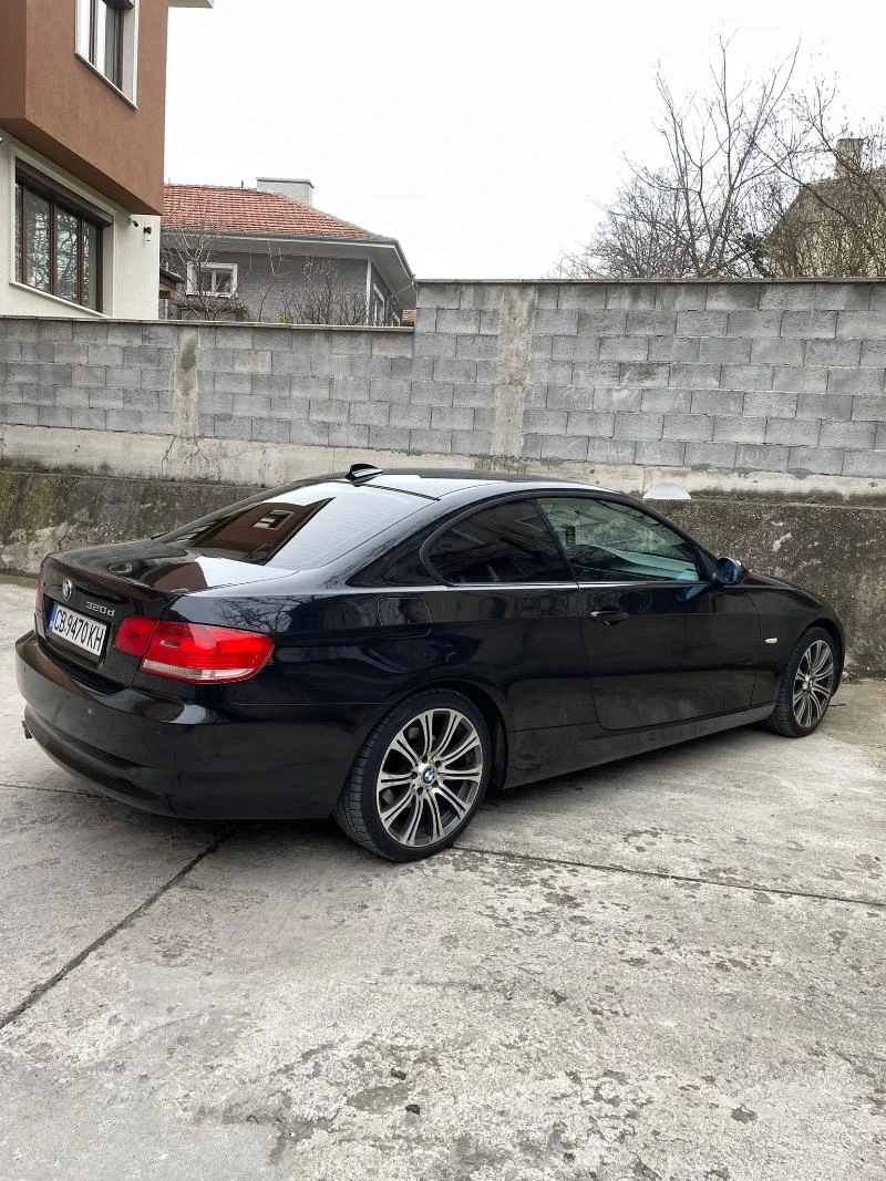 BMW 320 E92, снимка 4 - Автомобили и джипове - 48690341