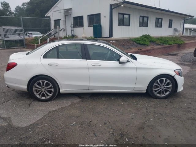 Mercedes-Benz C 300 4MATIC - изображение 4