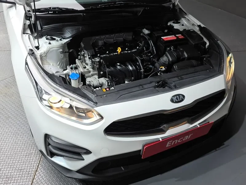 Kia K3 TRENDY, снимка 6 - Автомобили и джипове - 55558983