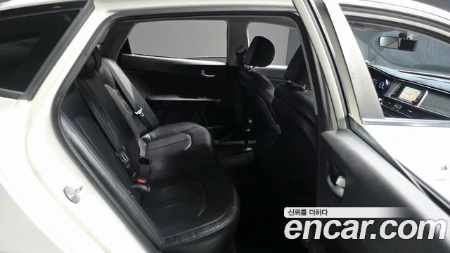 Kia K5, снимка 11 - Автомобили и джипове - 56062982