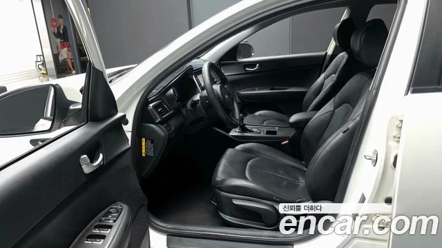 Kia K5, снимка 10 - Автомобили и джипове - 56062982
