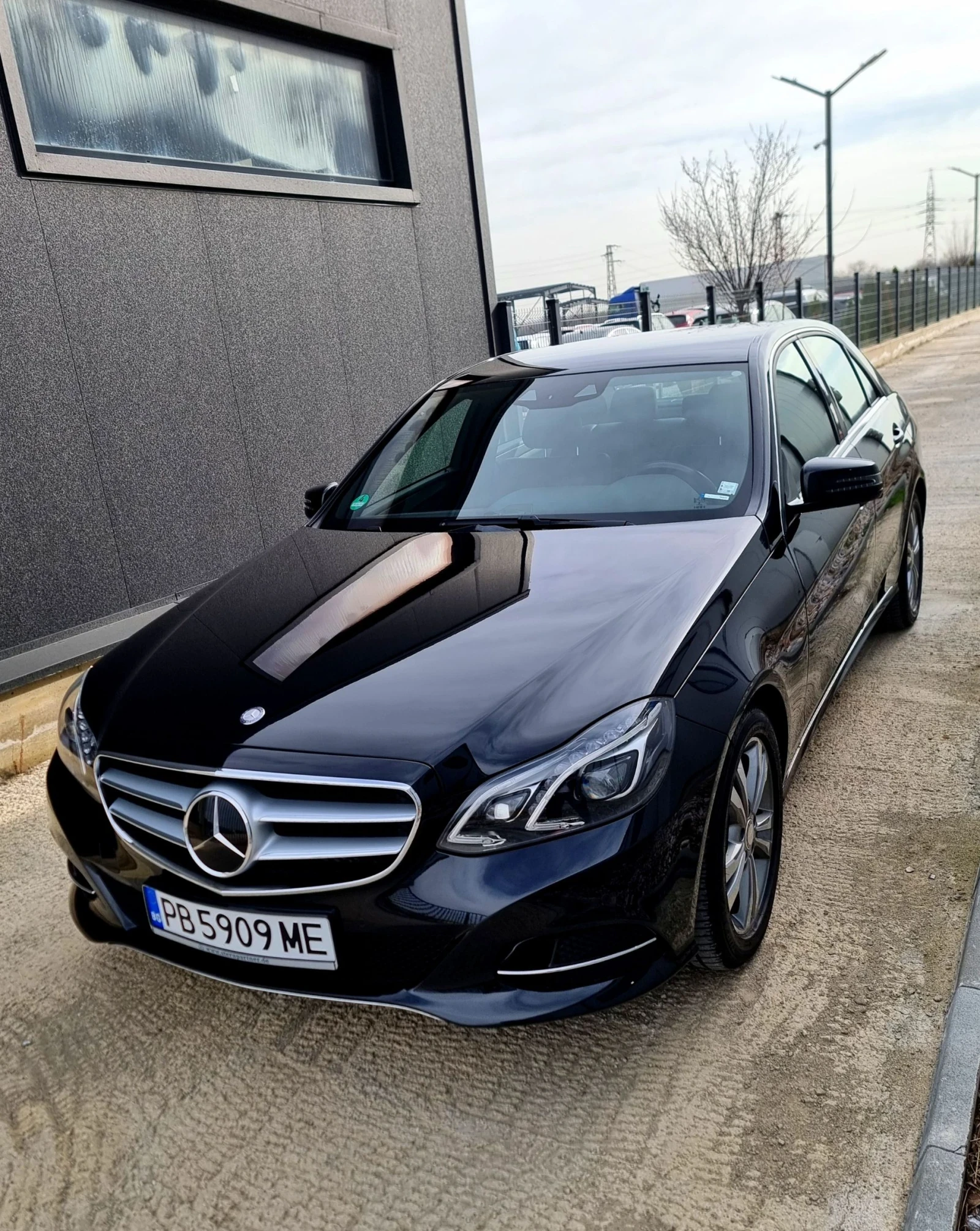 Mercedes-Benz E 250 Германия-Пълна История в Mercedes-Distronic+ , снимка 1