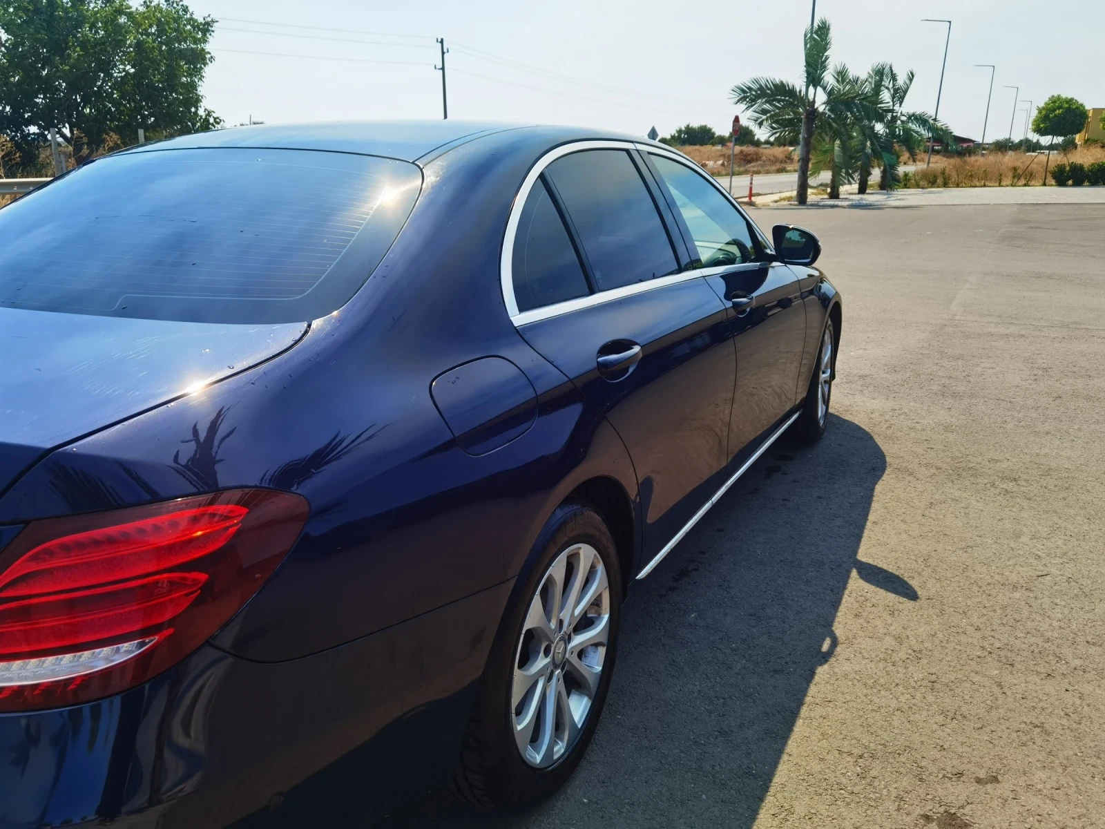 Mercedes-Benz E 220 W213 Самопаркиране - изображение 4
