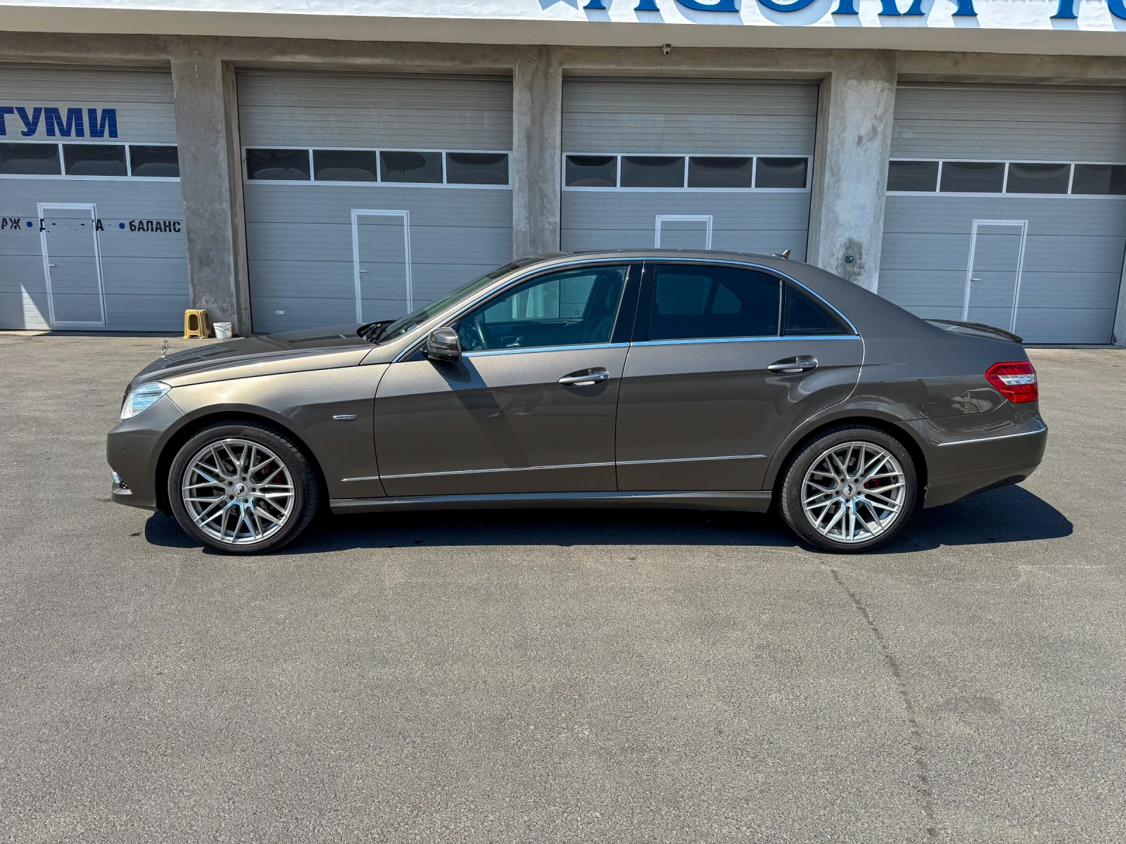 Mercedes-Benz E 350 CDI - изображение 4