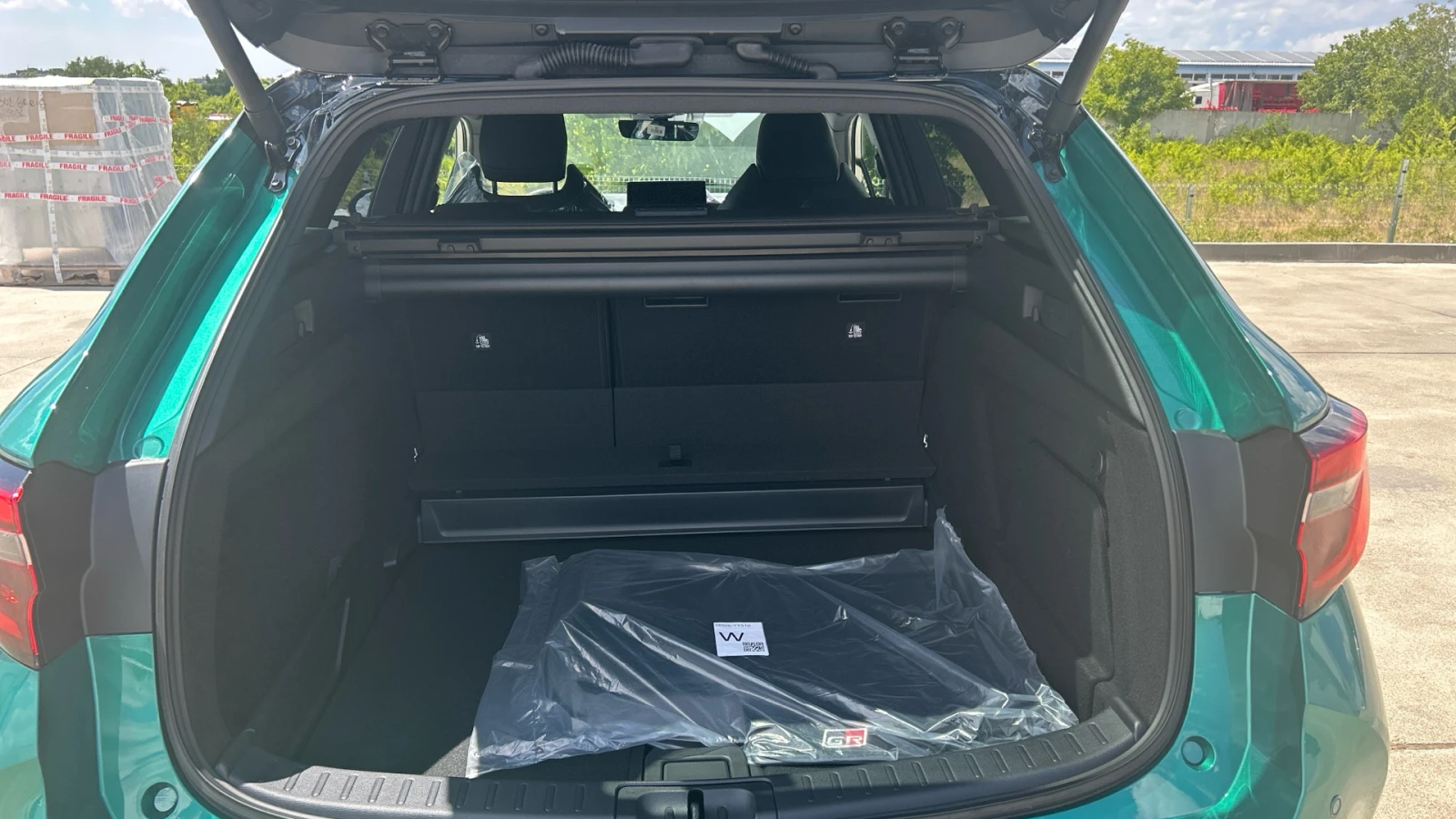 Toyota Corolla T.S 2.0 HEV GR SPORT | Mobile.bg   13