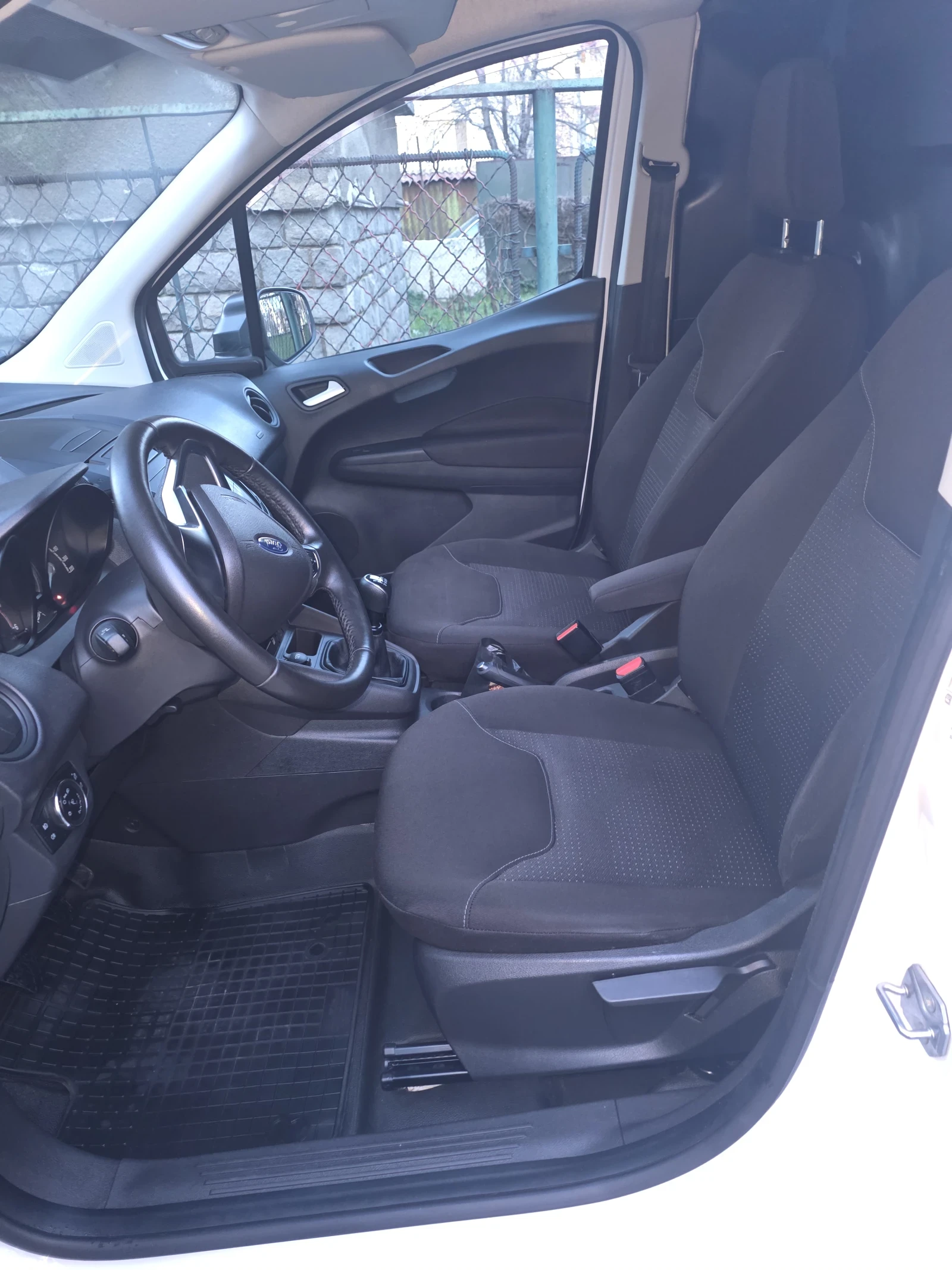 Ford Courier 100к.с./Гаранция, снимка 10 - Автомобили и джипове - 53189688