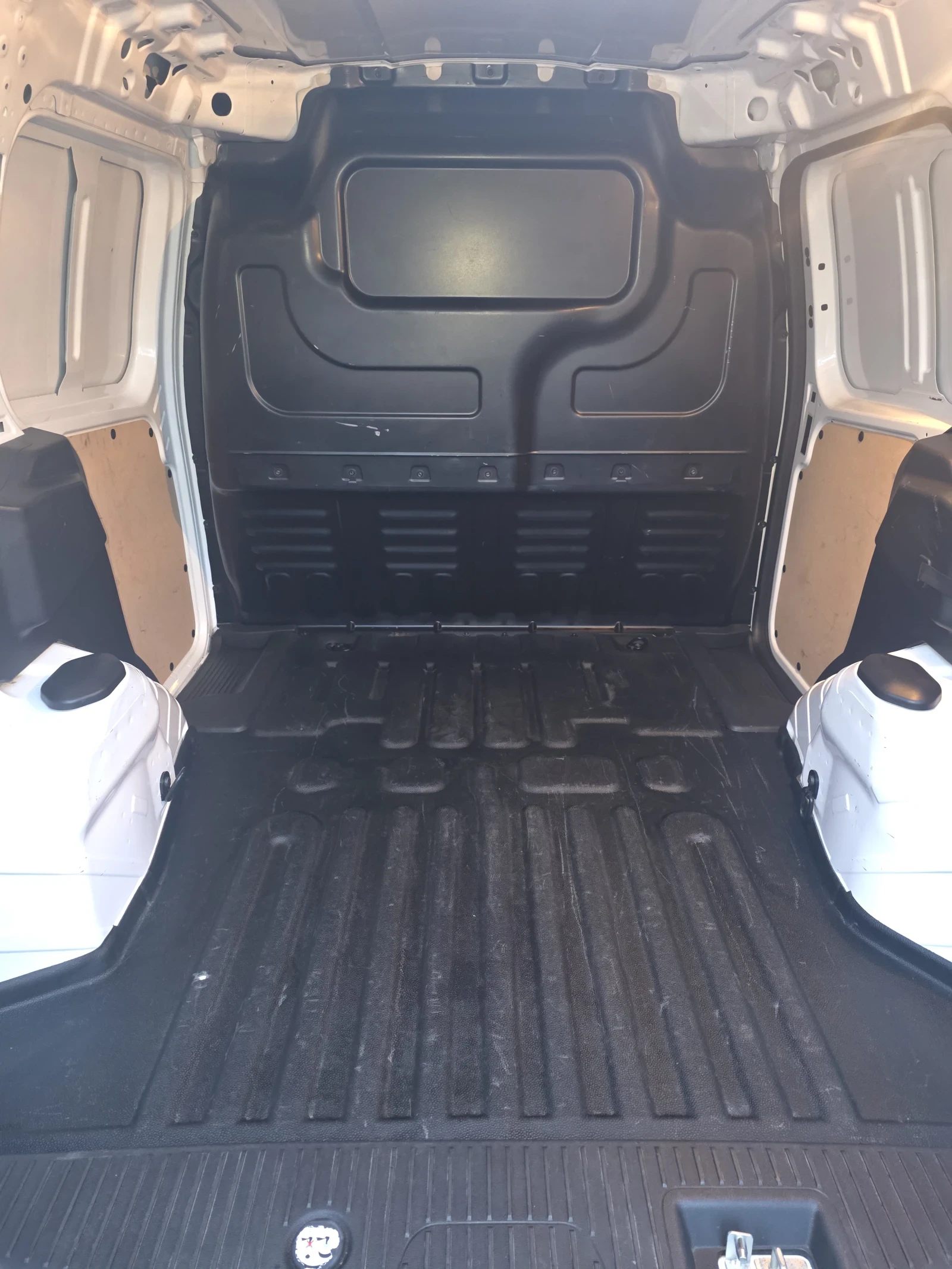 Ford Courier 100к.с./Гаранция, снимка 8 - Автомобили и джипове - 53189688