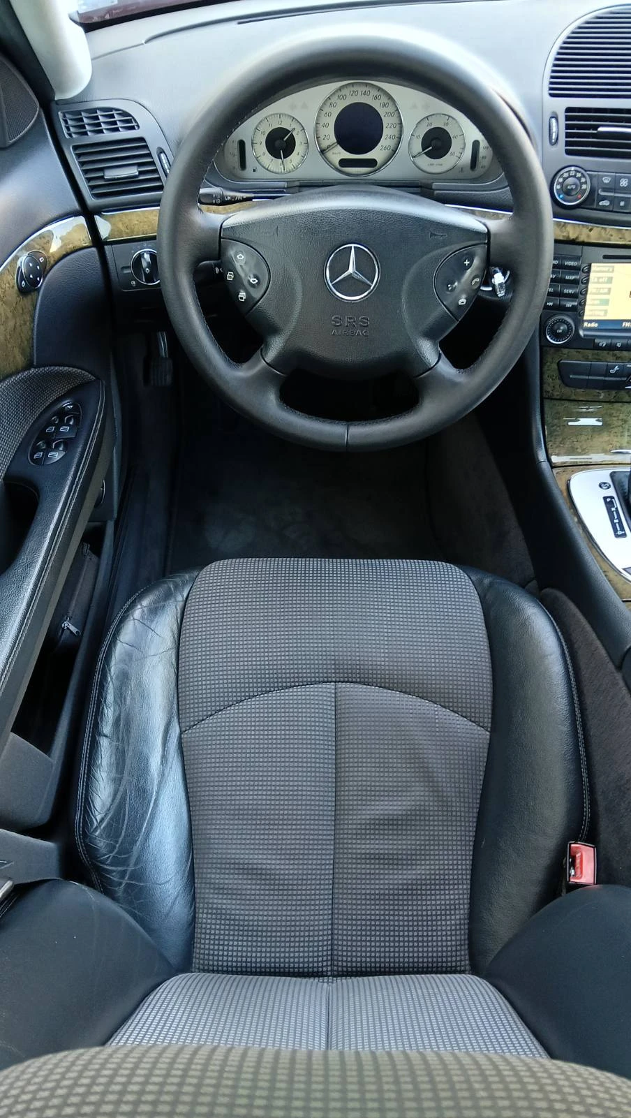 Mercedes-Benz E 220  - изображение 6