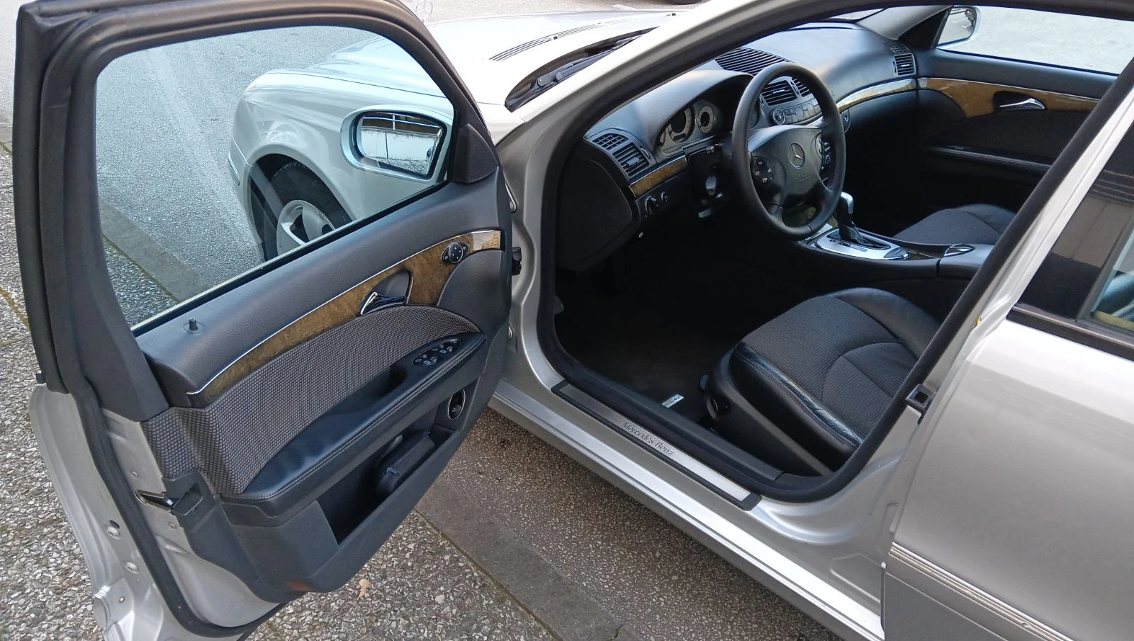 Mercedes-Benz E 220  - изображение 7