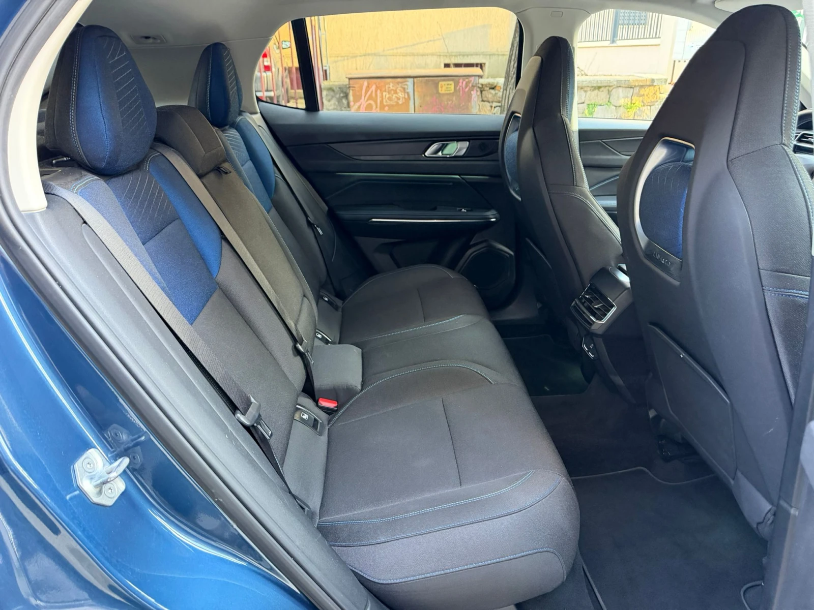 LynkCo 01 | Mobile.bg � ����������� 12