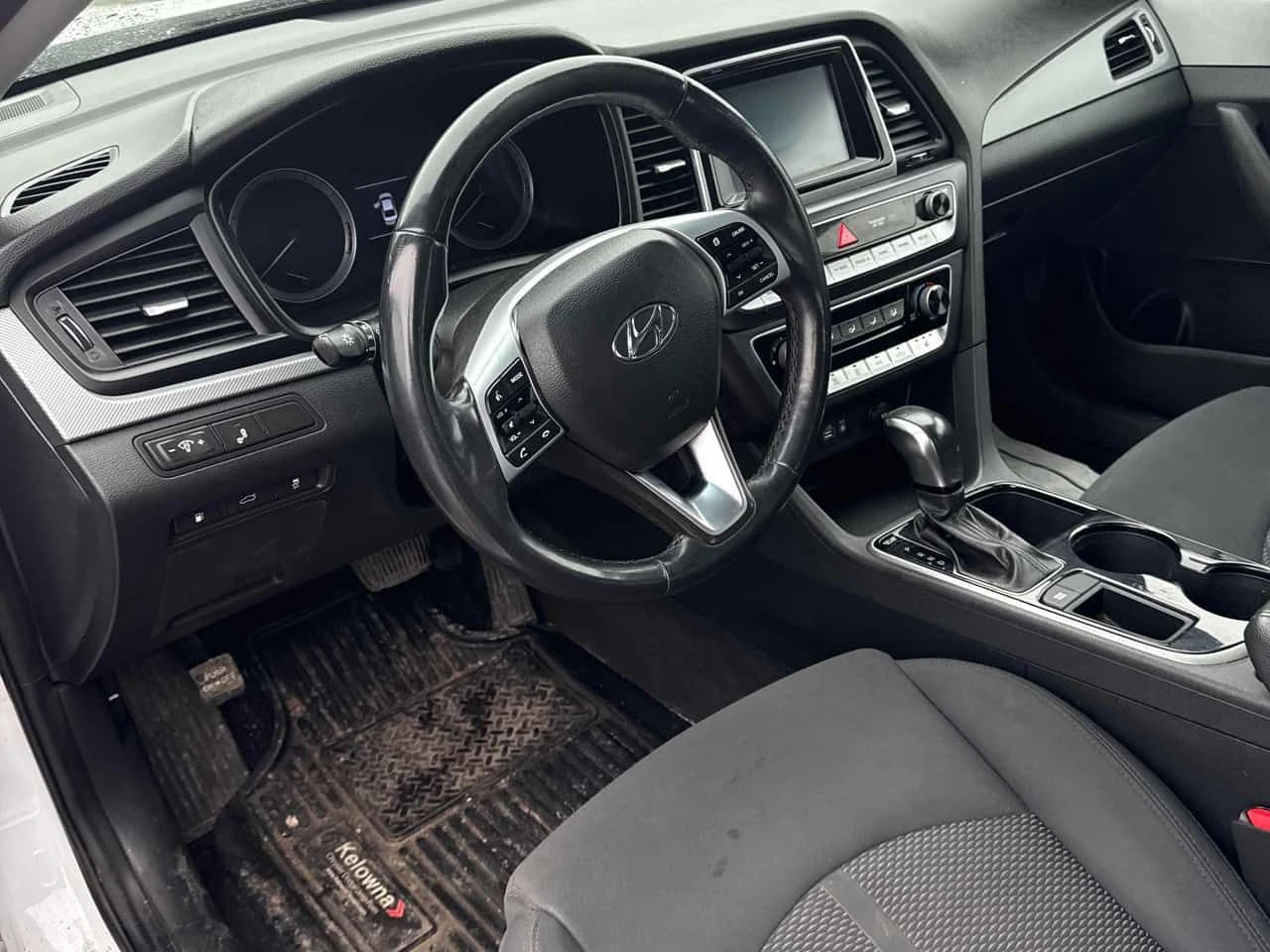 Hyundai Sonata * Essential * CARFAX * ���� �� �� | Mobile.bg � ����������� 6