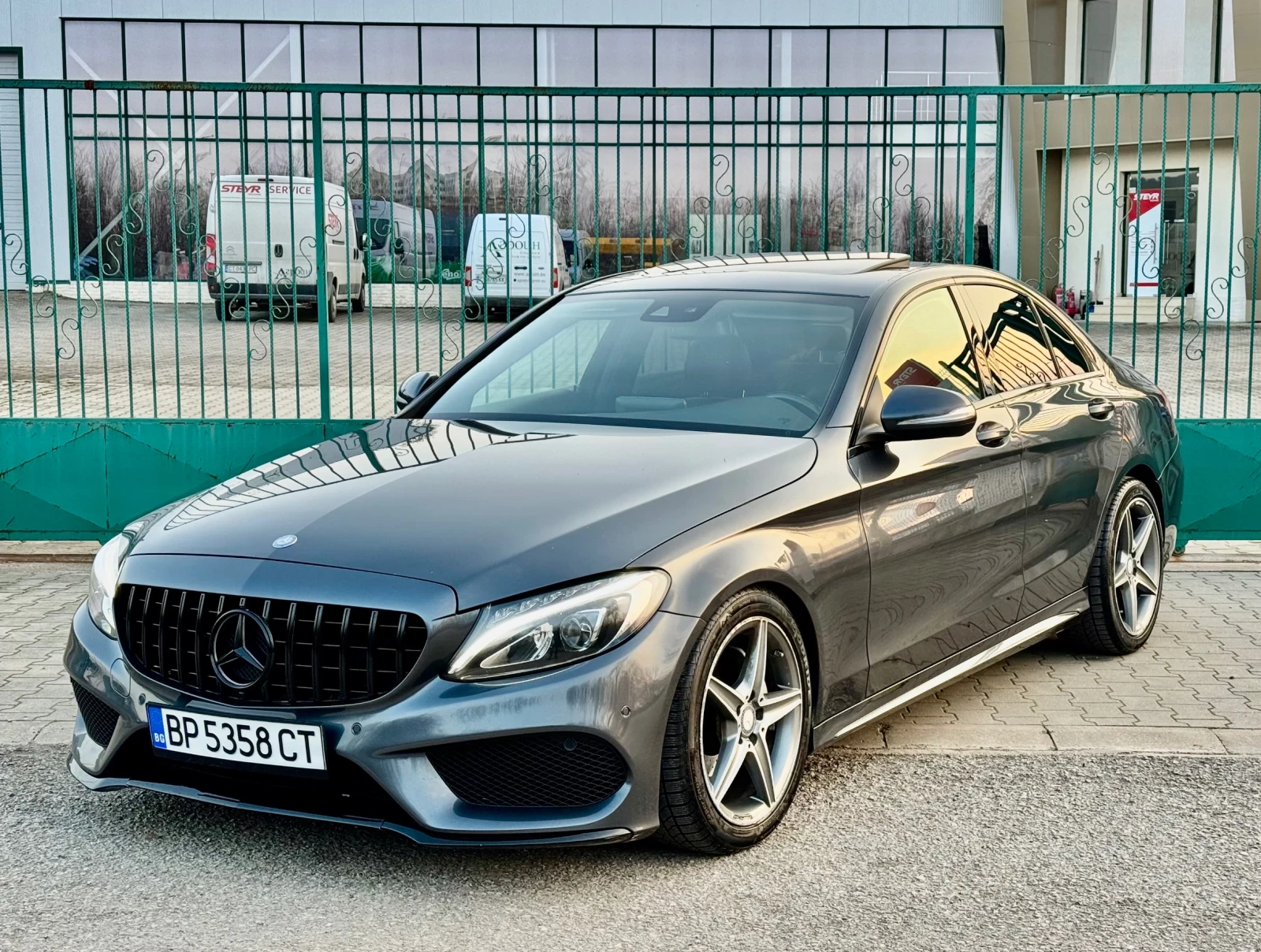 Mercedes-Benz C 220 Амг, Амбиент, Подгрев, Бурместер, снимка 3 - Автомобили и джипове - 53748596