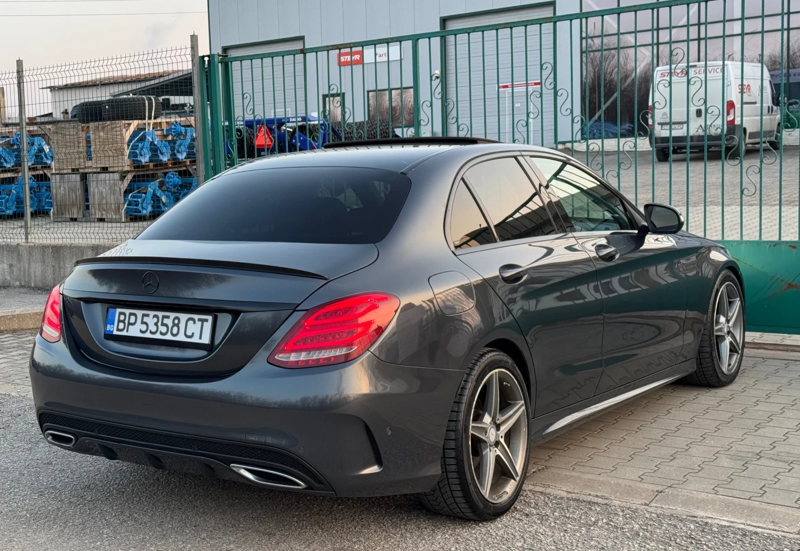 Mercedes-Benz C 220 Амг, Амбиент, Подгрев, Бурместер, снимка 6 - Автомобили и джипове - 53748596