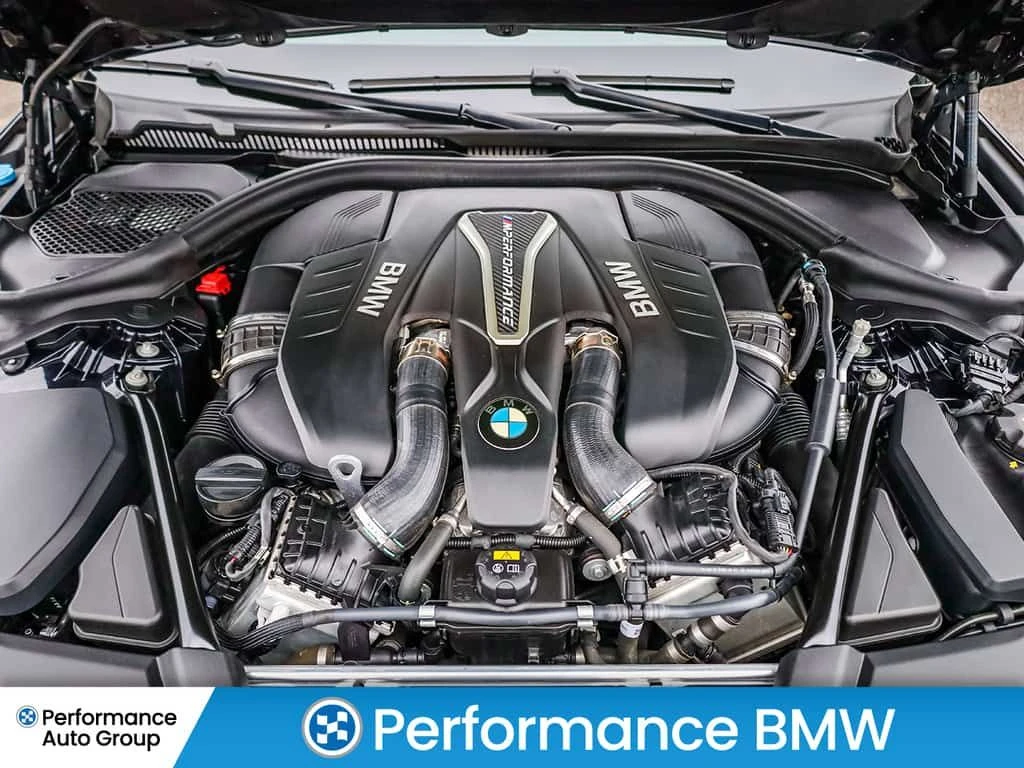 BMW 550 i Premium Pkg | SOFT CLOSE | ОБДУХВАНЕ | ФИКСИРАНА, снимка 13 - Автомобили и джипове - 53785011