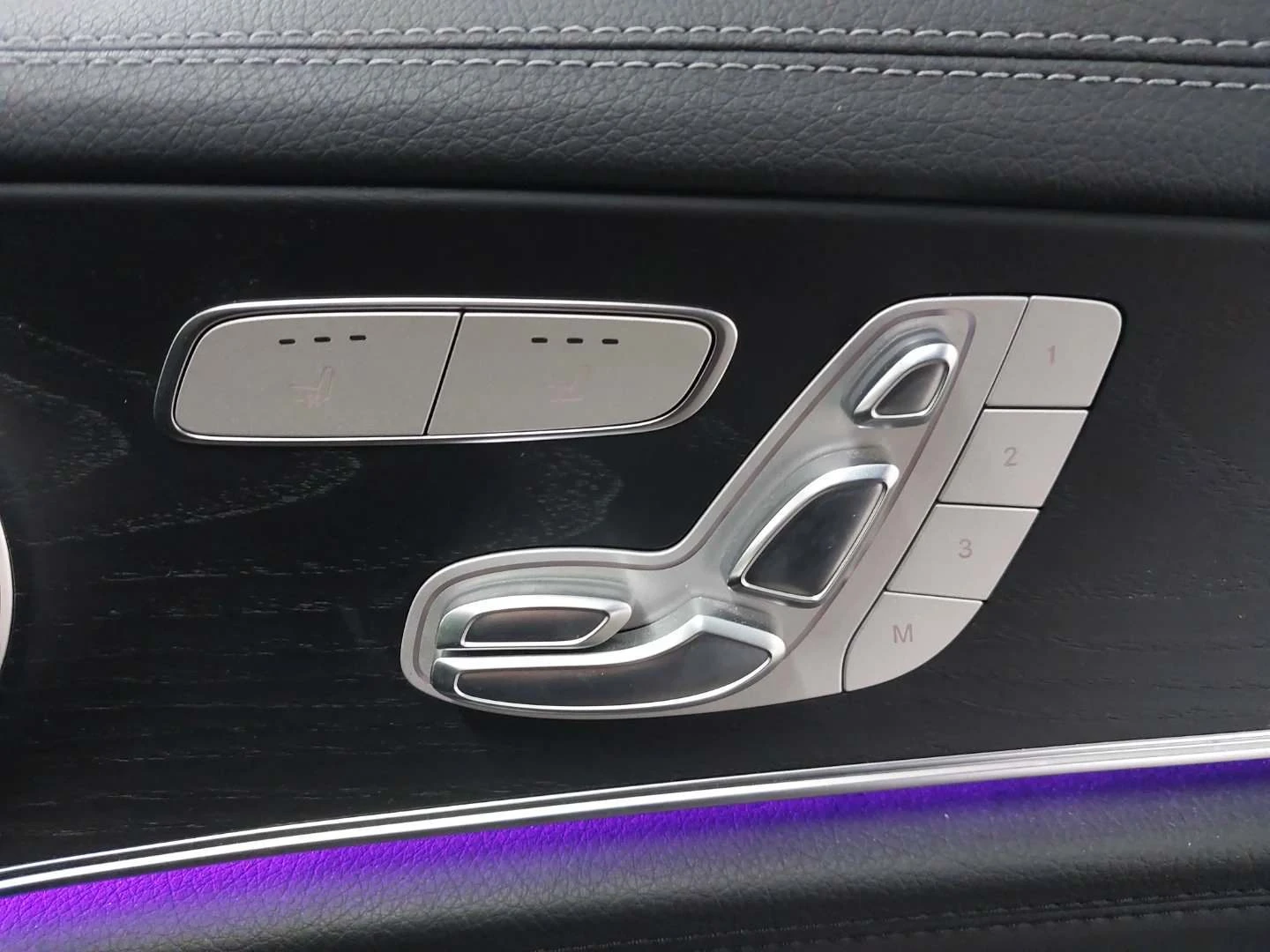 Mercedes-Benz E 53 AMG T 4М+ Печка Burmester Pano, снимка 8 - Автомобили и джипове - 53999593