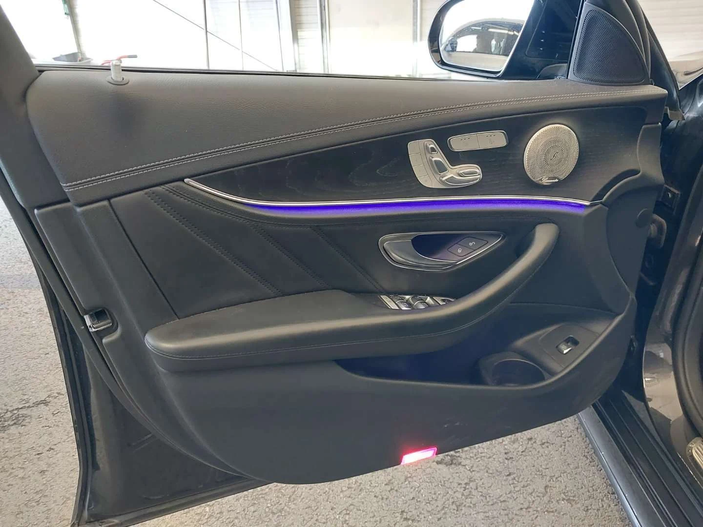 Mercedes-Benz E 53 AMG T 4М+ Печка Burmester Pano, снимка 7 - Автомобили и джипове - 53999593