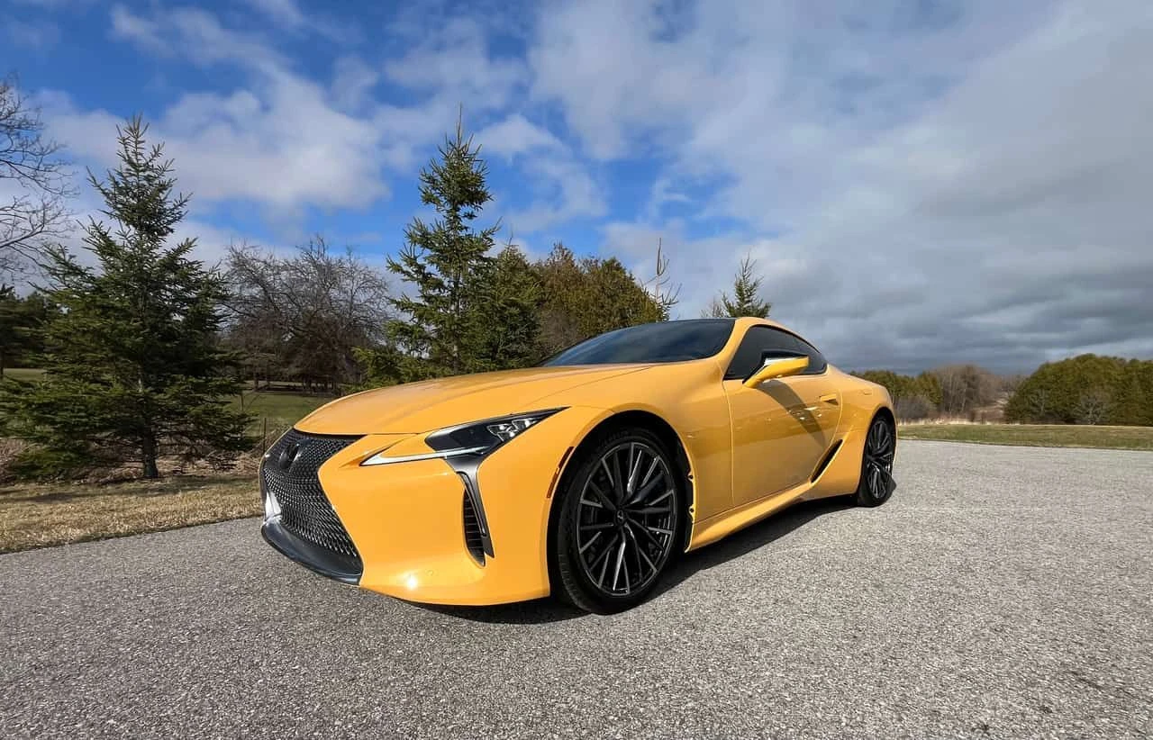 Lexus LC 500 CARFAX | Auto.bg — изображение 1